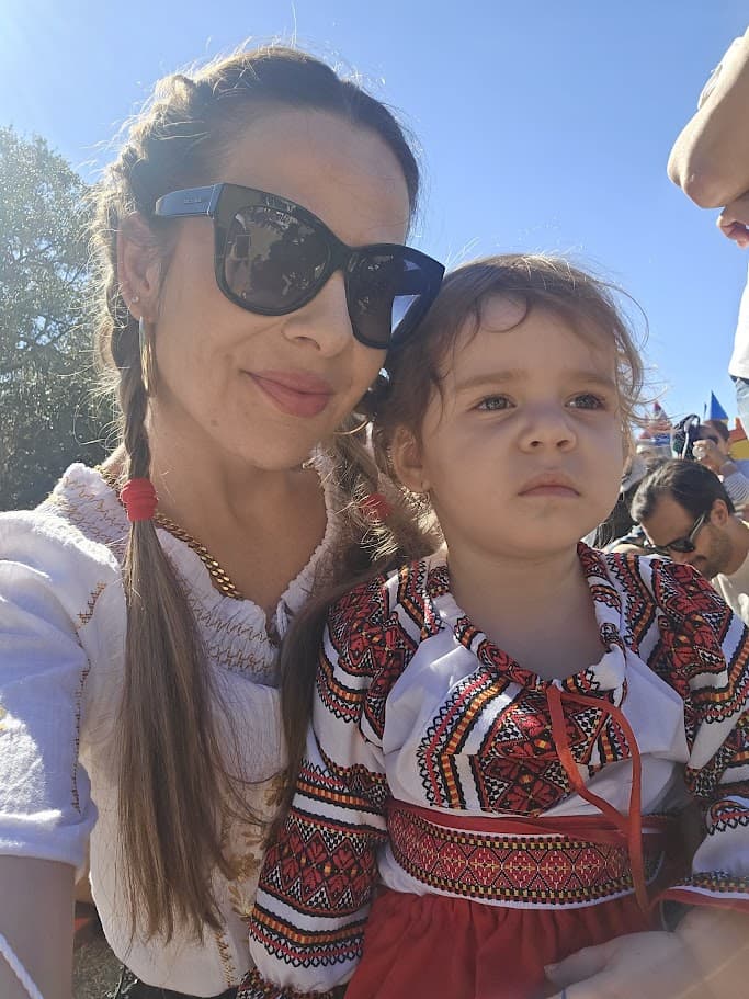 Mihaela, photographer